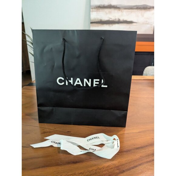 Chanel Black Shopping Gift Bag With Camellia Flower And Ribbon Elegant Packaging - Picture 2 of 11